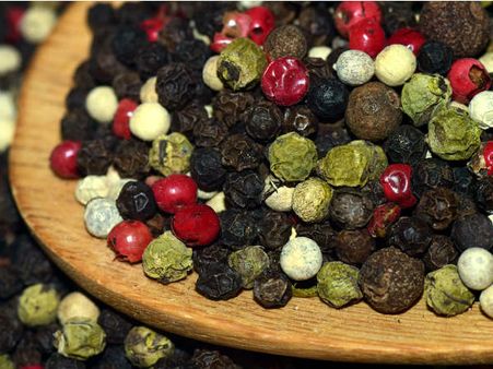 ৬. গোল মরিচ: ৬. গোল মরিচ: