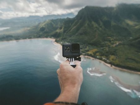 ২. সেল্ফি মৃত্যু পর্যন্ত ডেকে আনে: