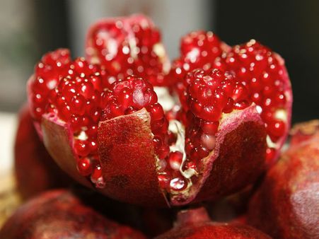 ৭. বেদানা: