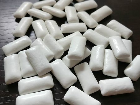 ৮.চুইং গাম: ৮.চুইং গাম: