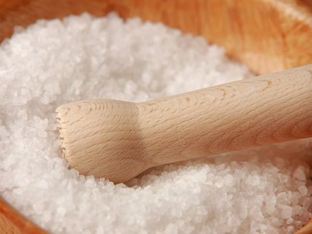 ২. নুন নৈব নৈব চ: