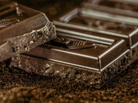 ৯. ডার্ক চকোলেট: ৯. ডার্ক চকোলেট: