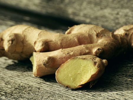 ২. আদা: ২. আদা: