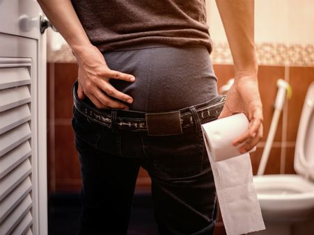 ২. কনস্টিপেশনের মতো রোগের প্রকোপ কমায়: