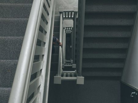 ৮. এক নয় একসঙ্গে দুই: ৮. এক নয় একসঙ্গে দুই: