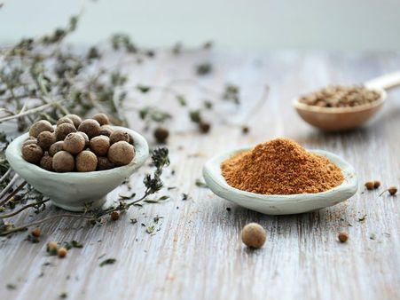 ৭. জায়ফল: ৭. জায়ফল: