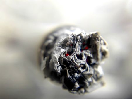 ৫. ভুলেও ধূমপান এবং মদ্যপান নয়: