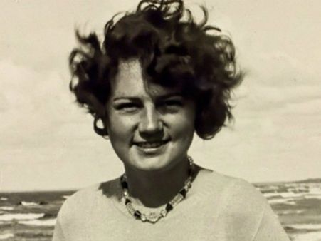 ২. গেলি রুবেল: