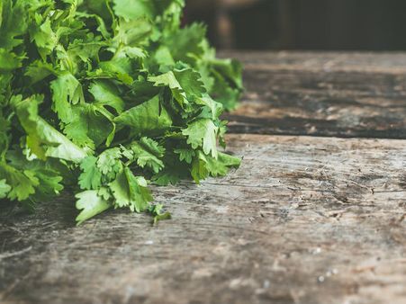 ৫. ধনে পাতা: ৫. ধনে পাতা: