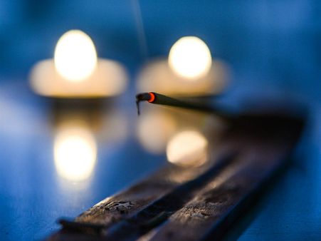 ৬. চোখ এবং ত্বকের ক্ষতি হয়: