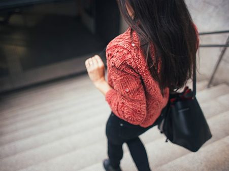 ৩. একসঙ্গে দুটো সিঁড়ি ভাঙলে মিলবে বেশি উপকার: