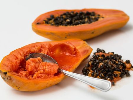 ১. পেঁপে এবং মধু: