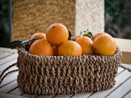 ১১. কমলা লেবু: