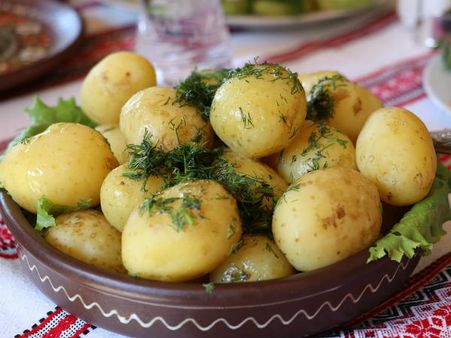 ৩. আলুর মাস্ক: