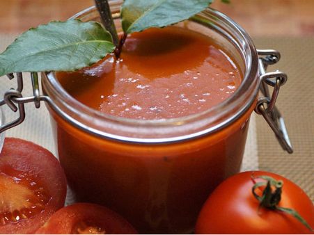 ৪. টমাটো: