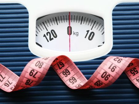 ৫. ওজন কমাতে সাহায্য করে: