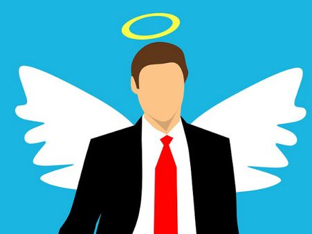 ৫. মন থেকে নরম মানুষেরা মুখোশ পরো: