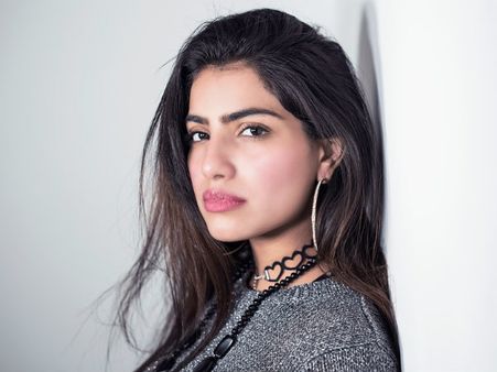 ১. ত্বকের বয়স কমায়: