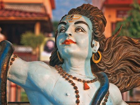 ২. পরিবারে কারও কোনও ক্ষতি হওয়ার আশঙ্কা থাকে: 