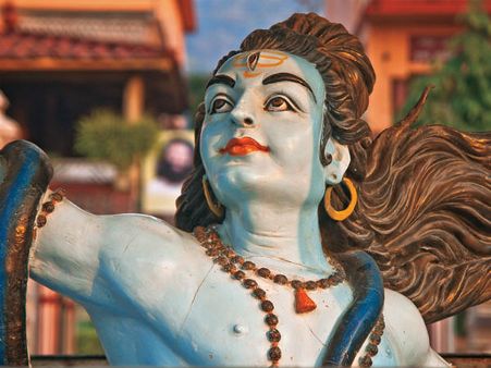 ৩. কালো যাদুর হাত থেকে কক্ষা পেতে: