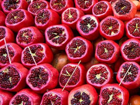 ৩. ডালিম: