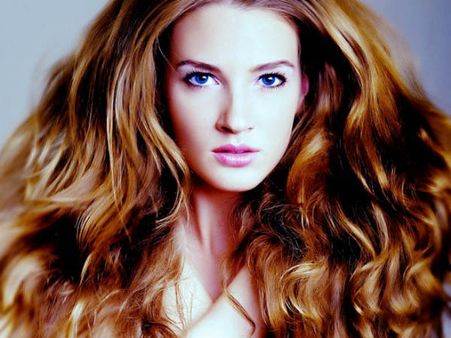 ৪. ত্বককে টানটান করে: