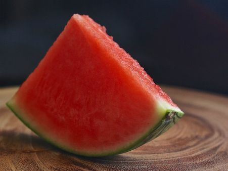 ৫. স্কিন টোনারের কাজ করে: