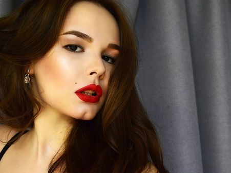 ৬. ত্বক পরিষ্কার করতে কাজে লাগে: