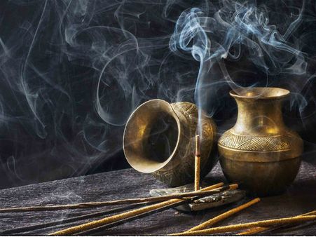 ২. নিয়মিত ধুনো দিতে হবে: