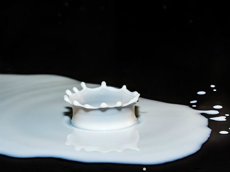 ১. ত্বক ফর্সা হয়ে ওঠে: