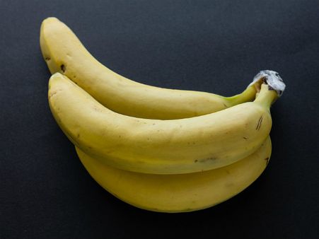 ২. কলার দিয়ে বানানো ফেসপ্যাক: