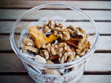 ২. বাদাম: