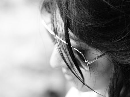 ২. চুলের সৌন্দর্য বাড়ে: