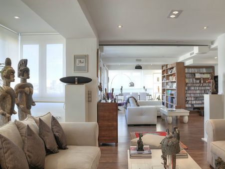 ৪. সোফা এবং চেয়ার: