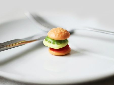 ৪.কাঁটা-চামচ এবং শুক্রবার: