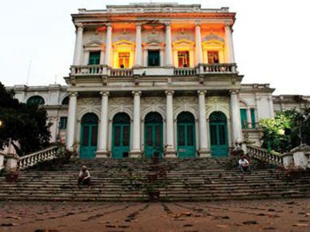 ৫. হেস্টিং হাউজ: