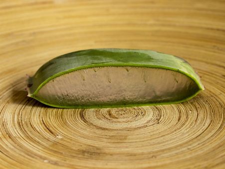 ৭. অ্যালো ভেরা জেল: