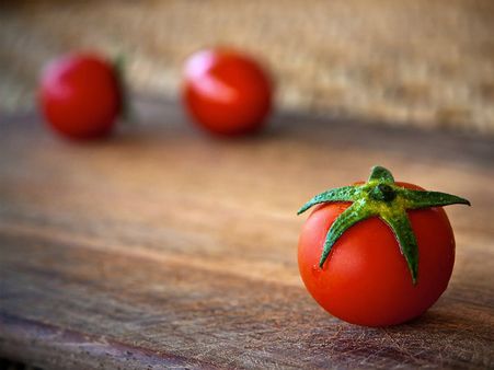 ৭. টমাটো: