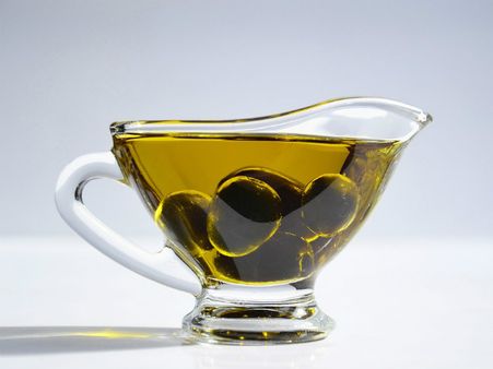 ৭. অলিভ অয়েল: