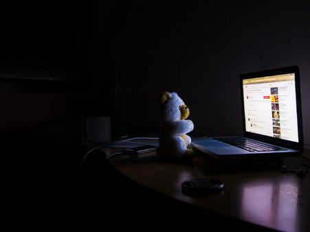 ৮. অনিদ্রা দূর করে: