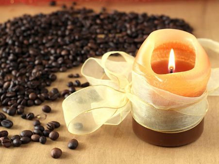 সুগন্ধি মোমবাতির ক্ষতিকর প্রভাব থেকে বাঁচার উপায়: