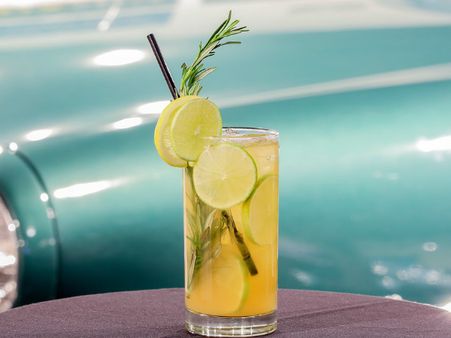 ২. লেবুর জল: