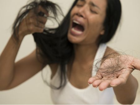 ১. হেয়ার ফলের মাত্রা কমে: