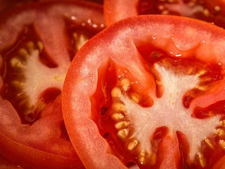 ১. কোলেস্টেরলের মাত্রা কমায়: