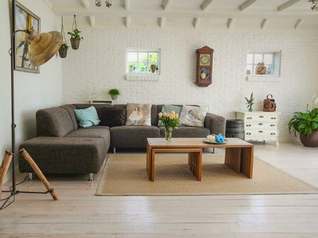 ২. বাড়ির উত্তর-পূর্ব কোন: