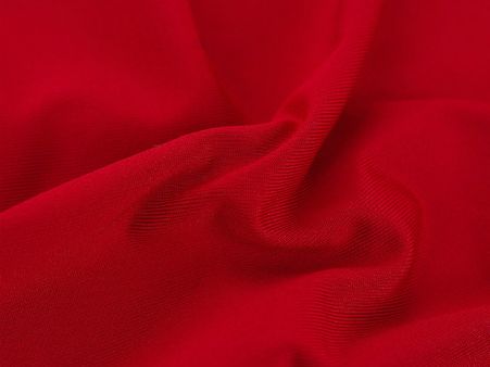 ৫. লাল কাপড়: