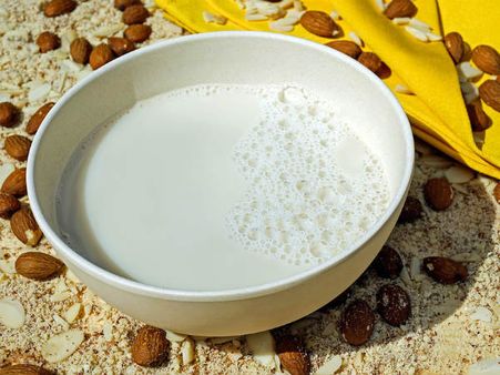 ৫. ঠান্ডা দুধ: