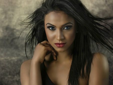 ৫. চুল উজ্জ্বলতা বৃদ্ধি পাবে: 