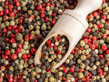 ৫. গোল মরিচ: