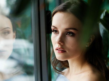 ৬.মৃত কোষের স্তরকে সরিয়ে ফেলে: